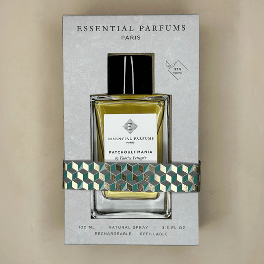 Le flacon de Patchouli Mania dans son packaging de la marque Essential Parfum disponible en 100ml rechargeable et 10ml
